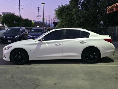 2015 INFINITI Q50 Premium