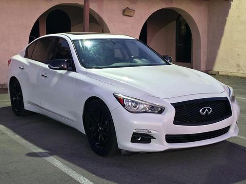 2015 INFINITI Q50 Premium