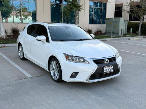 White 2014 Lexus CT 200h CT 200h Hatchback 4D