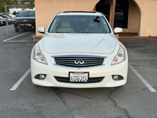 2013 INFINITI G37 Journey