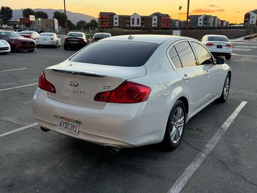 2013 INFINITI G37 Journey