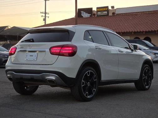 2018 Mercedes-Benz GLA 250 Base