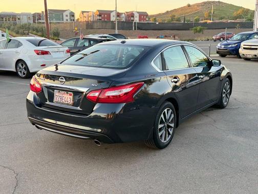 2017 Nissan Altima 2.5 SV