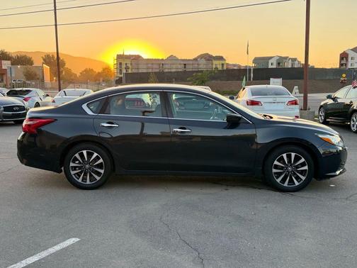 2017 Nissan Altima 2.5 SV