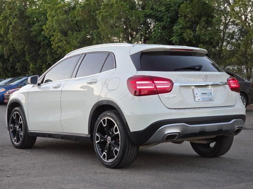 2018 Mercedes-Benz GLA 250 Base