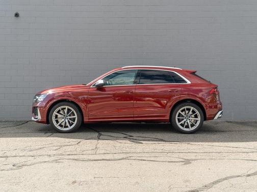 2024 Audi RS Q8 4.0T
