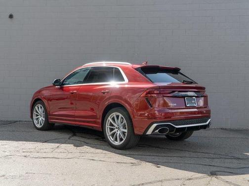 2024 Audi RS Q8 4.0T