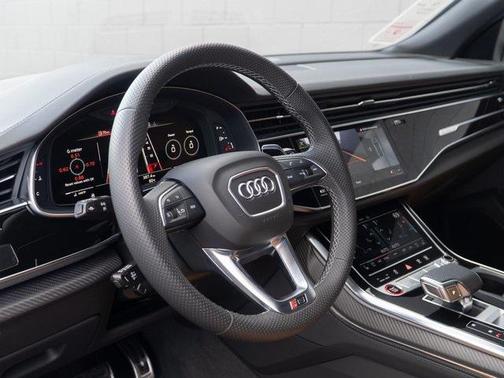 2024 Audi RS Q8 4.0T