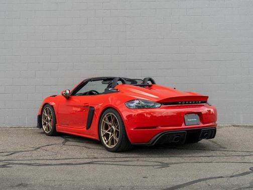 2025 Porsche 718 Spyder RS