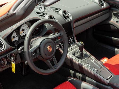 2025 Porsche 718 Spyder RS