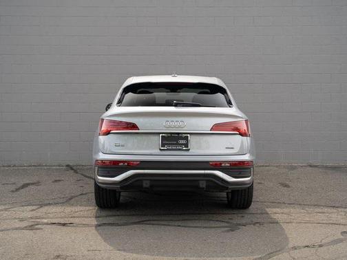 2024 Audi Q5 45 S line Premium Plus