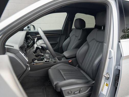 2024 Audi Q5 45 S line Premium Plus