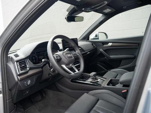 2024 Audi Q5 45 S line Premium Plus
