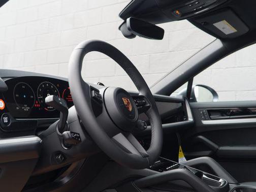 Platinum Silver Metallic 2026 Porsche Cayenne Cayenne