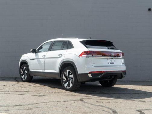 2026 Volkswagen Atlas Cross Sport 2.0T SE w/Technology 4MOTION