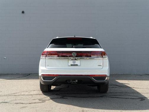 2026 Volkswagen Atlas Cross Sport 2.0T SE w/Technology 4MOTION