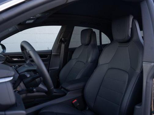 2026 Porsche Macan 4