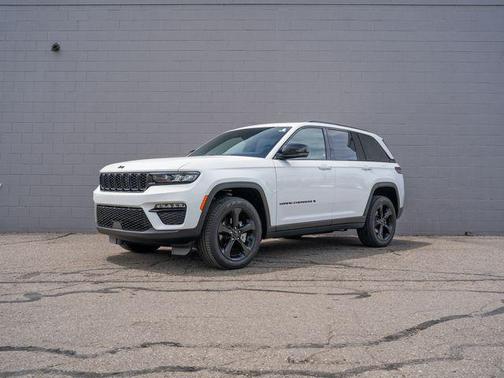 Bright White Clearcoat 2024 Jeep Grand Cherokee Limited