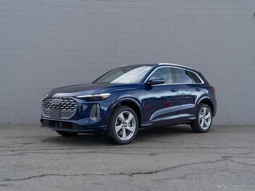 2025 Audi Q5 Premium Plus TFSI quattro S tronic