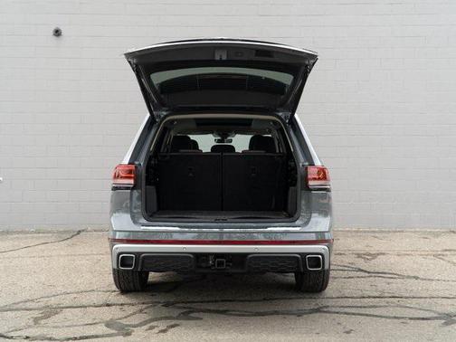 2026 Volkswagen Atlas 2.0T Peak Edition
