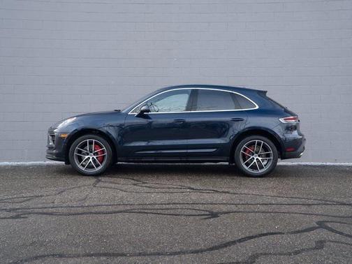 2023 Porsche Macan S