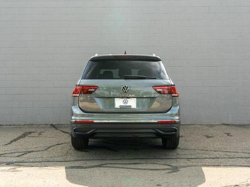 2024 Volkswagen Tiguan 2.0T SE 4MOTION