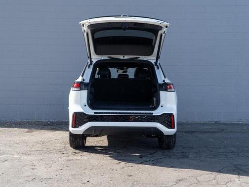 2026 Volkswagen Tiguan 2.0T SE R-Line Black 4MOTION