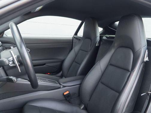 2016 Porsche Cayman S