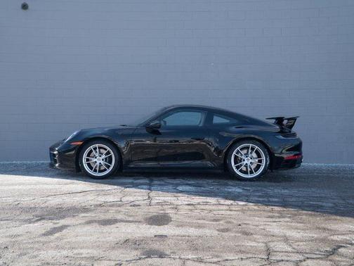 2024 Porsche 911 Carrera 4S