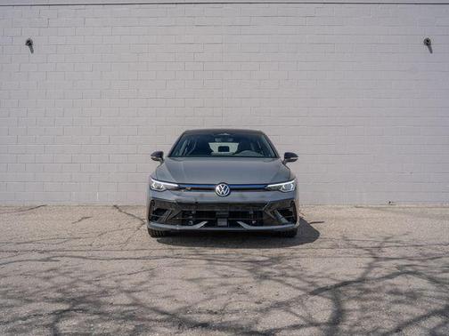 graphite gray 2026 Volkswagen Golf R 2.0T DSG