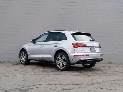 2025 Audi Q5 45 S line Premium