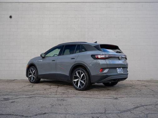 Pure Gray 2023 Volkswagen ID.4 AWD Pro S