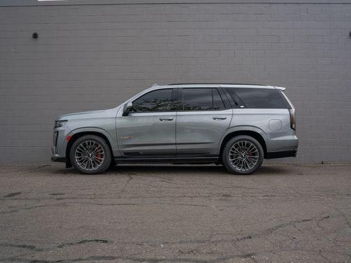 Argent Silver Metallic 2023 Cadillac Escalade V-Series
