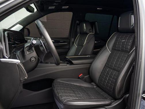 Argent Silver Metallic 2023 Cadillac Escalade V-Series