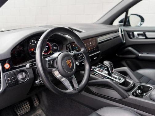 2022 Porsche Cayenne Platinum Edition