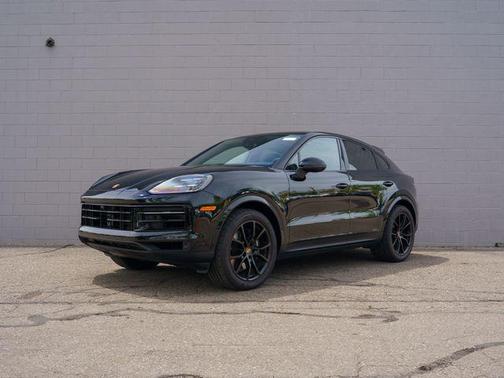 Chromite Black Metallic 2026 Porsche Cayenne Cayenne
