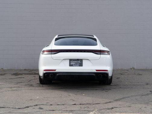 2021 Porsche Panamera 4