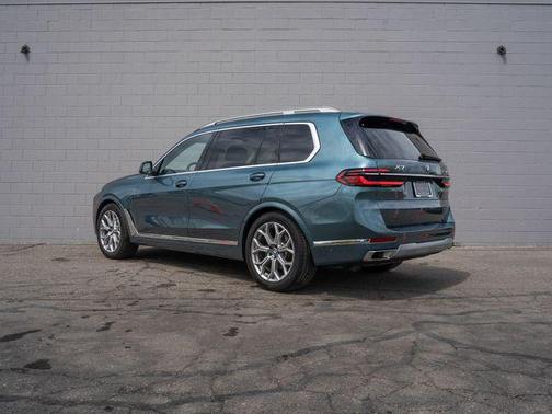 Blue Ridge Mountain Metallic 2023 BMW X7 xDrive40i