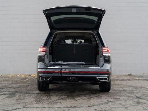 2026 Volkswagen Atlas 2.0T SEL Premium R-Line 4MOTION