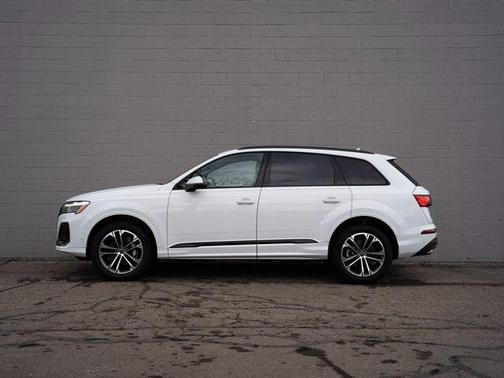 2026 Audi Q7 55 Premium