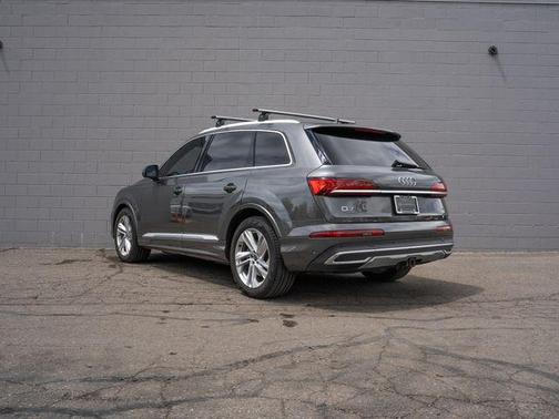 Gray Metallic 2021 Audi Q7 55 Prestige