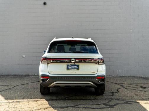 2025 Volkswagen Taos 1.5T SEL