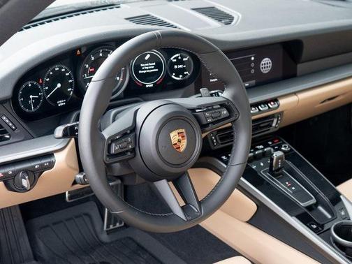 2024 Porsche 911 Carrera