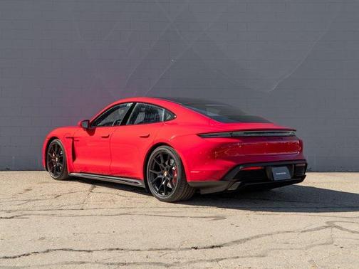 2026 Porsche Taycan GTS