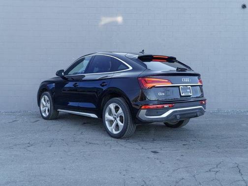 2024 Audi Q5 45 S line Premium Plus