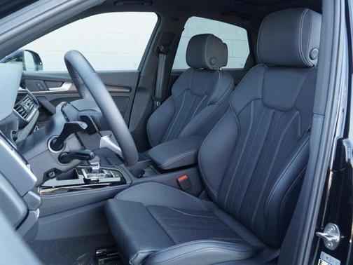 2024 Audi Q5 45 S line Premium Plus