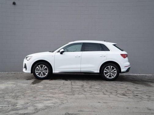 2025 Audi Q3 45 S line Premium Plus