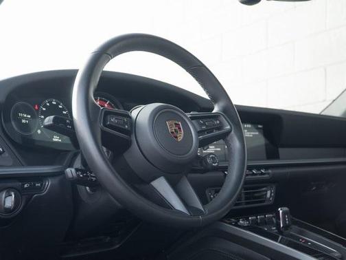 2020 Porsche 911 Carrera 4S
