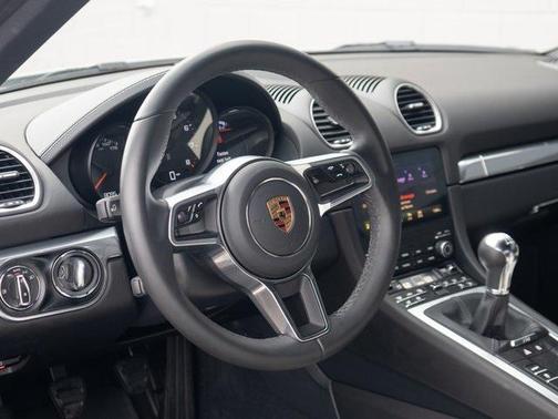 2024 Porsche 718 Cayman 