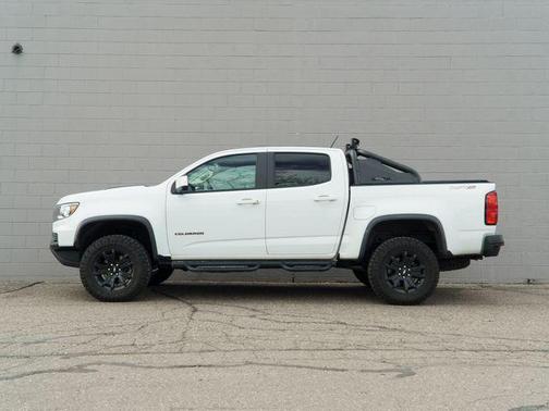 Summit White 2022 Chevrolet Colorado ZR2